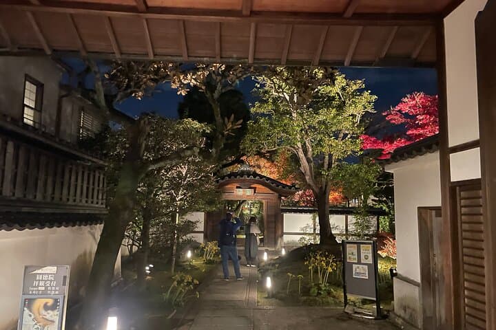 Kyoto Higashiyama Gion Sunset Cycling Tour — photo 11