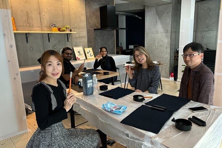Experience Japanese Calligraphy 90 Minute Workshop Near Shibuya — photo 9