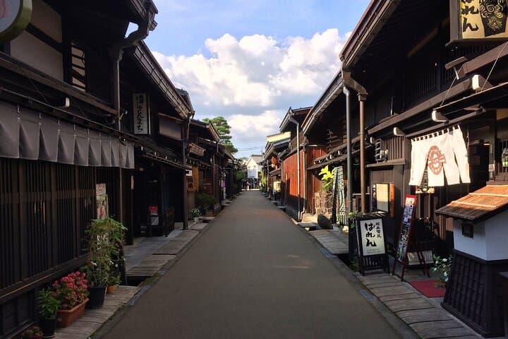 EXPERIENCE TAKAYAMA & LOCAL SAKE TASTING with explanation 1 HOUR! — photo 10
