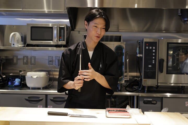 Tokyo Keen Japanese Knife and Sashimi Workshop (Tuna Don / Sushi) — photo 9