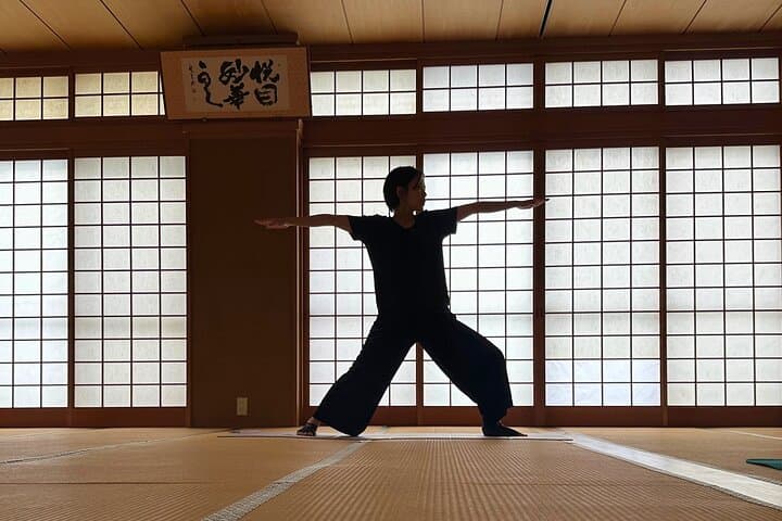 Kyoto: Private Morning Temple Yoga - Serene Start to Your Day — photo 4