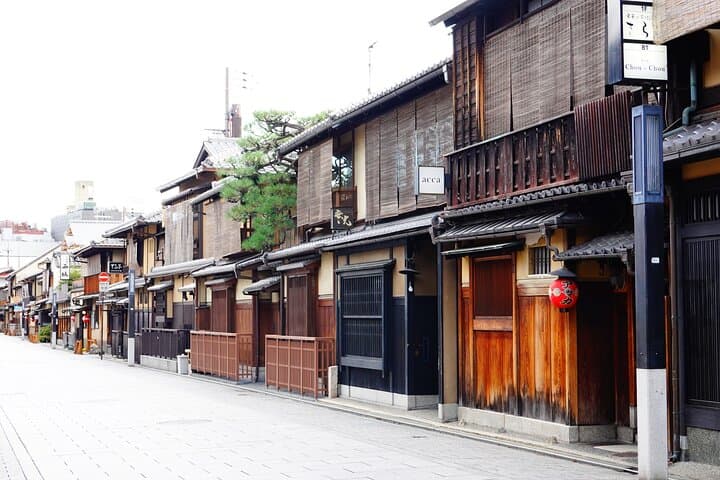 Kyoto: Temple Yoga, Tour of Four Spring Waters & Nourishing Lunch — photo 4