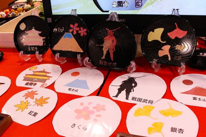 Gold Powder Makie Crafting and Tea Experience — photo 11