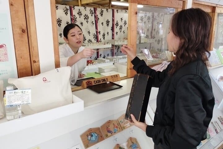 Traditional Morning Walking Tour with a Local Guide — photo 4
