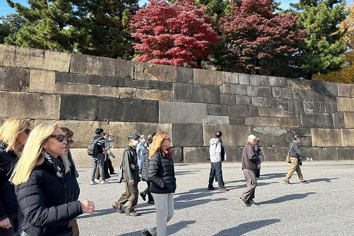 Tokyo Castle & Imperial PalaceーShogun Walking Tour — photo 14