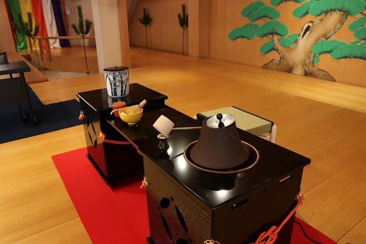 Maiko Dance and Tea Ceremony on a Noh Stage in Kyoto — photo 19