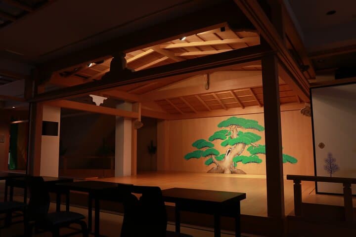 Maiko Dance and Tea Ceremony on a Noh Stage in Kyoto — photo 10