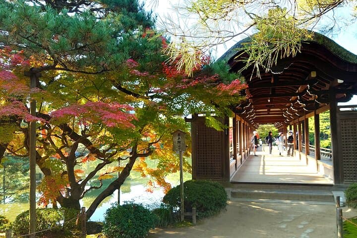 Kyoto: Higashiyama Slow Cycling Tour along the quiet waterfront — photo 13