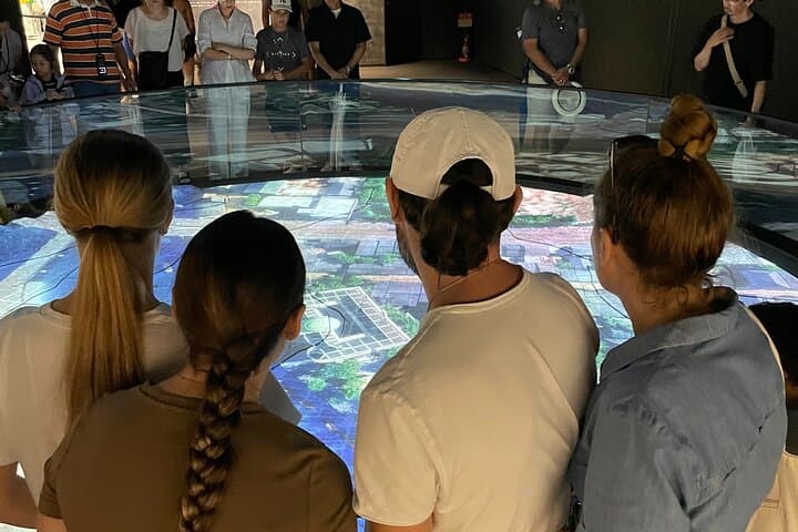 Hiroshima History Tour : A-Bomb Dome, Peace Memorial & City — photo 3