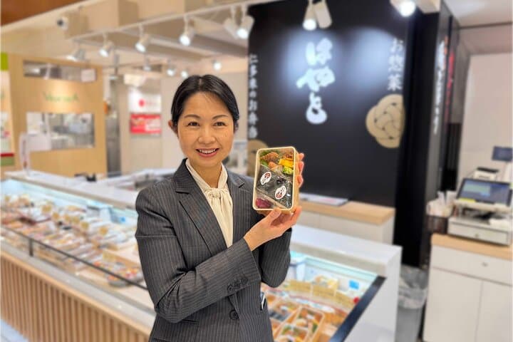 Hiroshima 6hr Private Guided Tour & Shopping with Concierge — photo 4