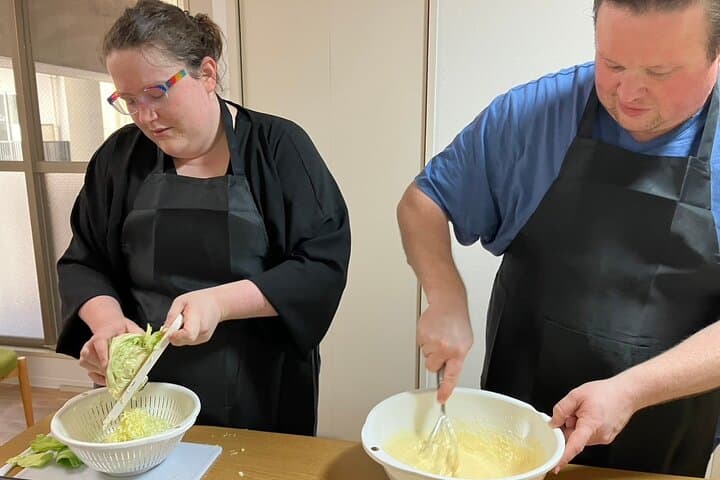 Osaka Okonomiyaki Cooking Class "Learn here and make it at home" — photo 4