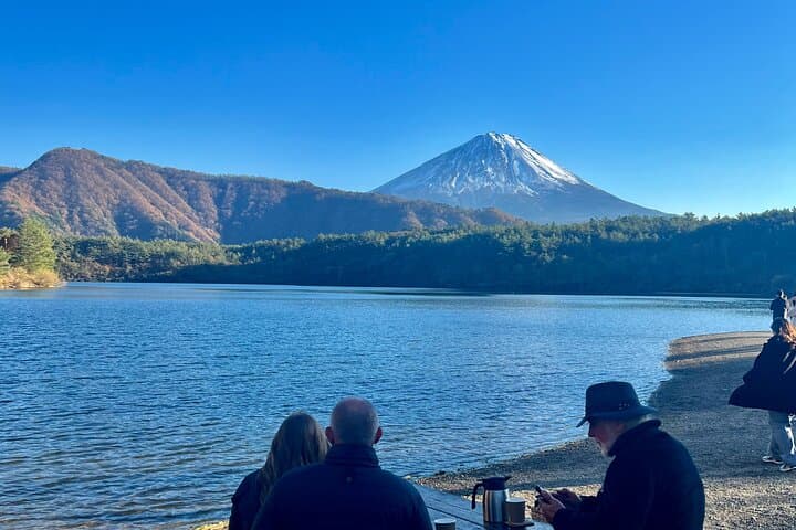 Fuji and Hakone Private Tour with English Guide and Photography — photo 10