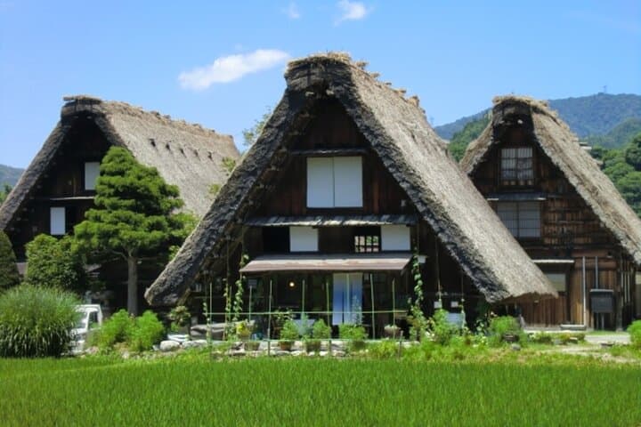 World Heritage Shirakawago and Gokayama Tour by Nohi Bus