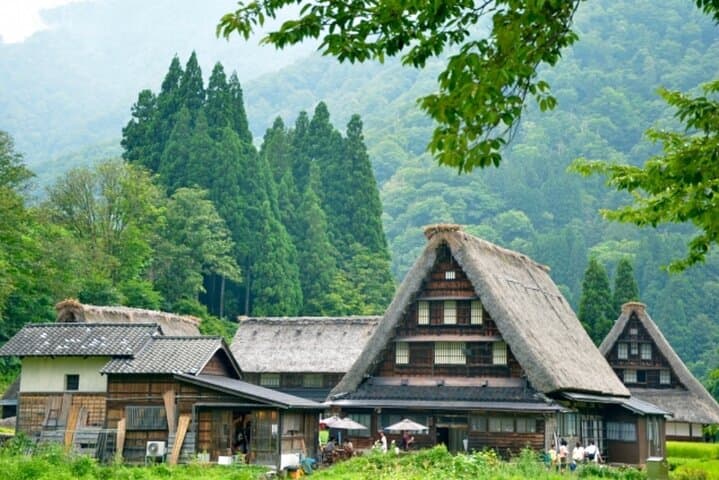 World Heritage Shirakawago and Gokayama Tour by Nohi Bus — photo 4