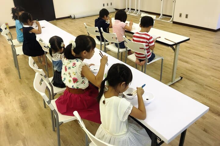 Mastering the Proper Use of Chopsticks in Osaka — photo 6