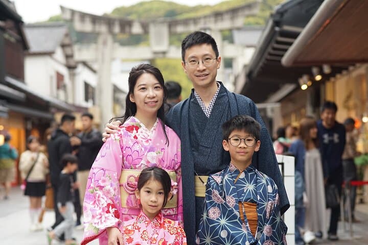 Osaka Portrait Photo Walk – Private Photographer in the City — photo 10