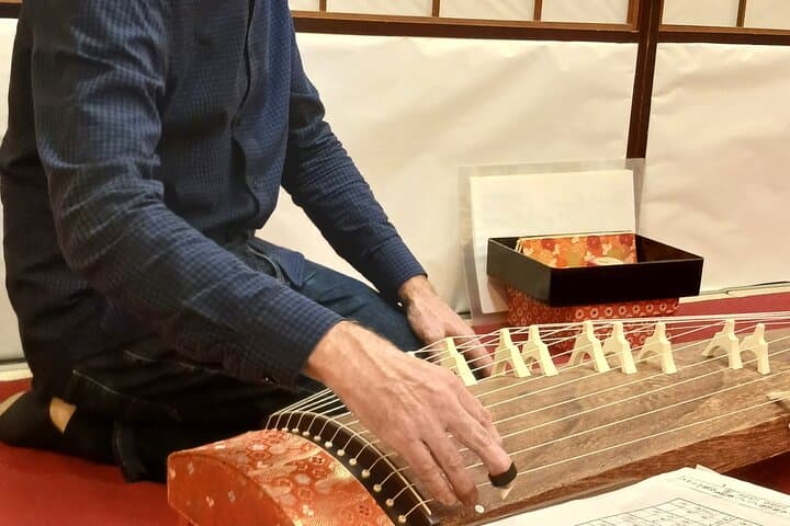 Tea Ceremony with Japanese Harp Performance in Kyoto — photo 10