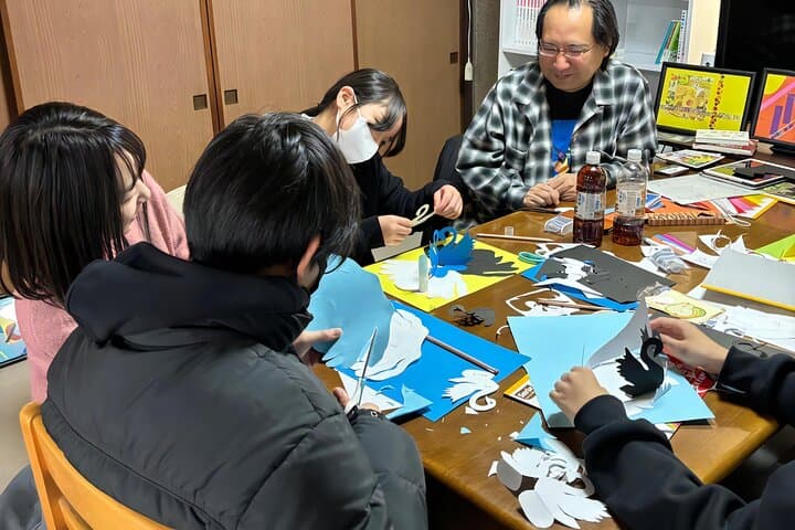 Professional Paper Cutting Art Experience in Okayama — photo 4