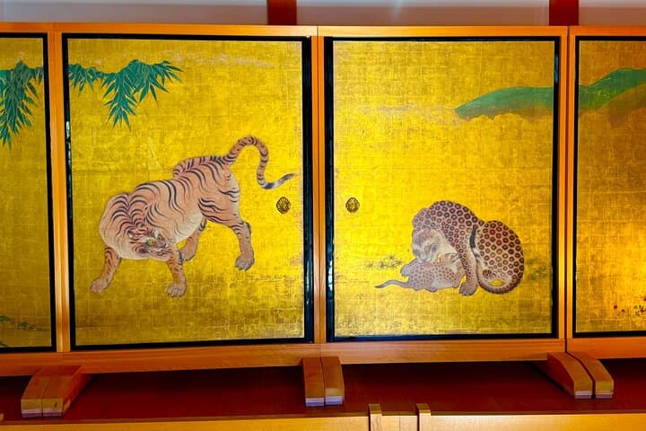 Nagoya Castle Private Guided Tour — photo 12