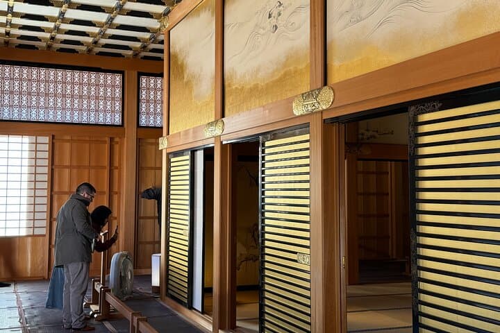 Nagoya Castle Private Guided Tour — photo 14
