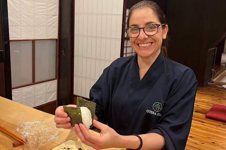 Takayama Rice Ball and Miso Soup Making at a buddhist temple — photo 7