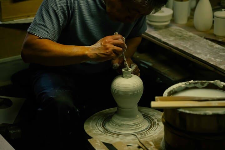 Exclusive Tour of Kakiemon Kiln and the Art of Nigoshide — photo 3