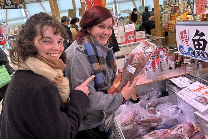 Kanazawa: 2-Hour Private Tour of Omicho Market with Tastings — photo 2