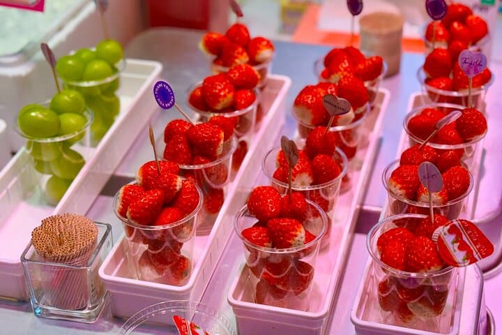 Kanazawa: 2-Hour Private Tour of Omicho Market with Tastings — photo 5