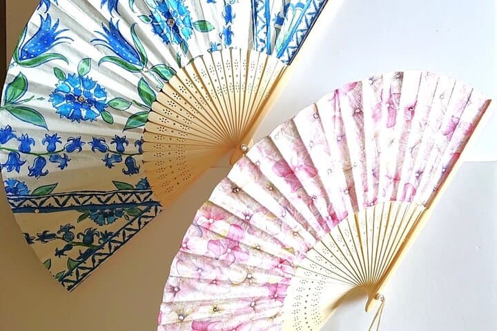 Making traditional Japanese cultural fans in Tokyo — photo 13