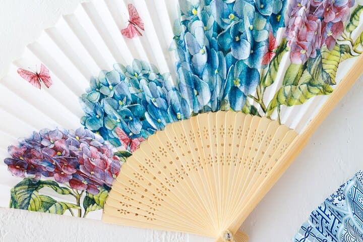 Making traditional Japanese cultural fans in Tokyo — photo 14