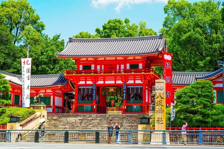 Kyoto Gion Tour with Cuisine and Maiko Show (private in option) — photo 4