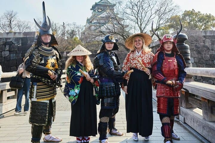 Samurai-specific Osaka Castle Guides Private tours in armor Photo — photo 4