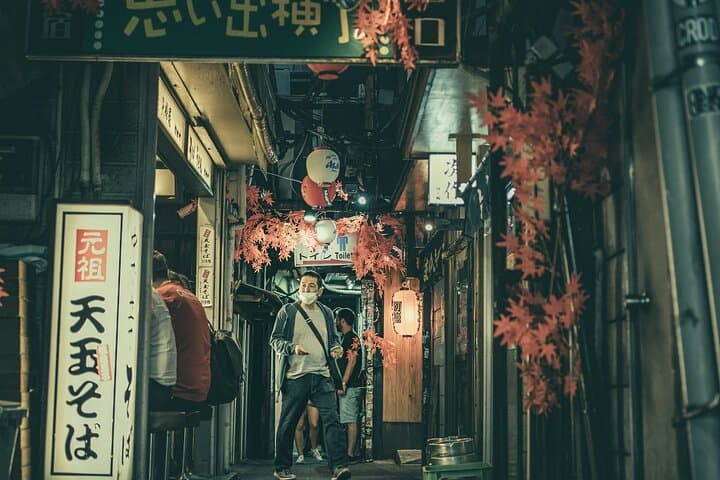 Shinjuku Tokyo Bar Exploration Tour — photo 3