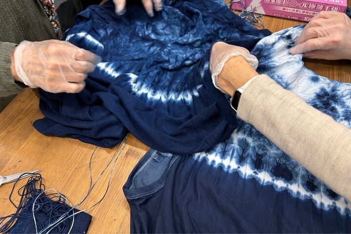 Japan's Indigo Dyeing Experience - Bring Your Own Cloth to Dye — photo 5