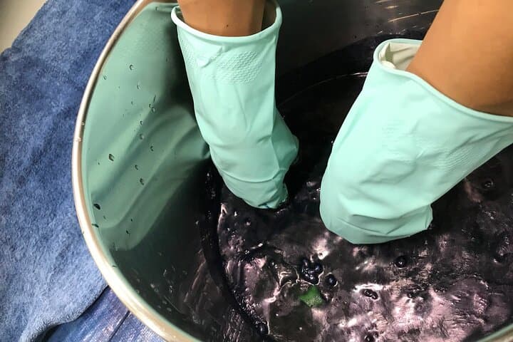 Japan's Indigo Dyeing Experience - Bring Your Own Cloth to Dye — photo 6
