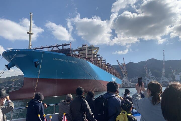 Day Tour Explore Port City Kure Cruise Battleships and Submarines — photo 12