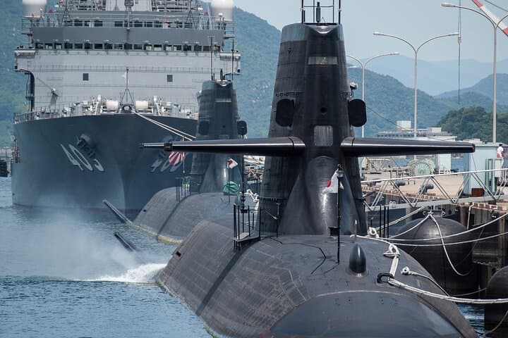 Day Tour Explore Port City Kure Cruise Battleships and Submarines — photo 2
