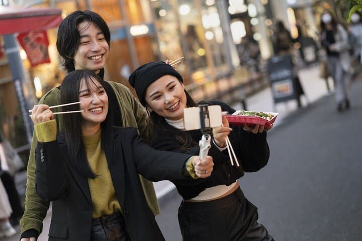 Dine Like A Local In Ueno Market Food Tour With Friendly Guide — photo 2