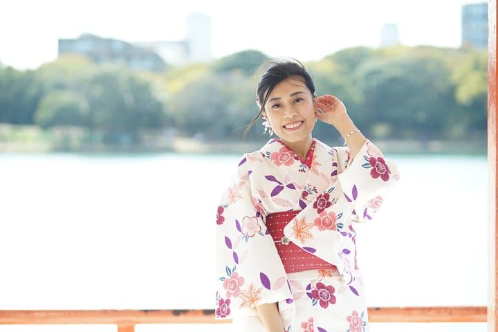 Osaka Portrait Photo Walk – Private Photographer in the City — photo 5