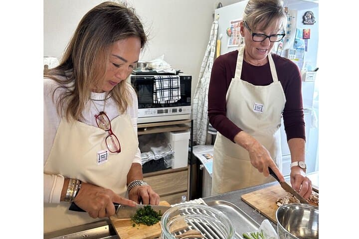 Kobe Home Cooking Ramen and Gyoza Cooking Class — photo 3