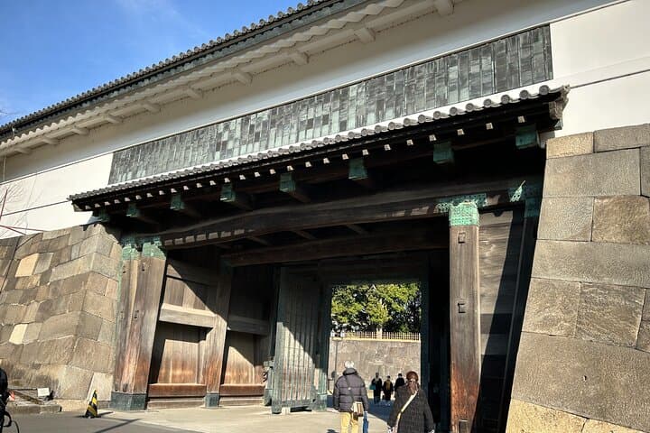Tokyo Castle & Imperial PalaceーShogun Walking Tour — photo 15