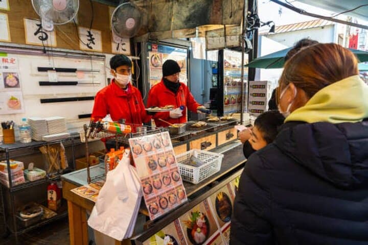 Tsukiji Bites Tokyo Fish Market Walking Food Tour By Local Guide — photo 15