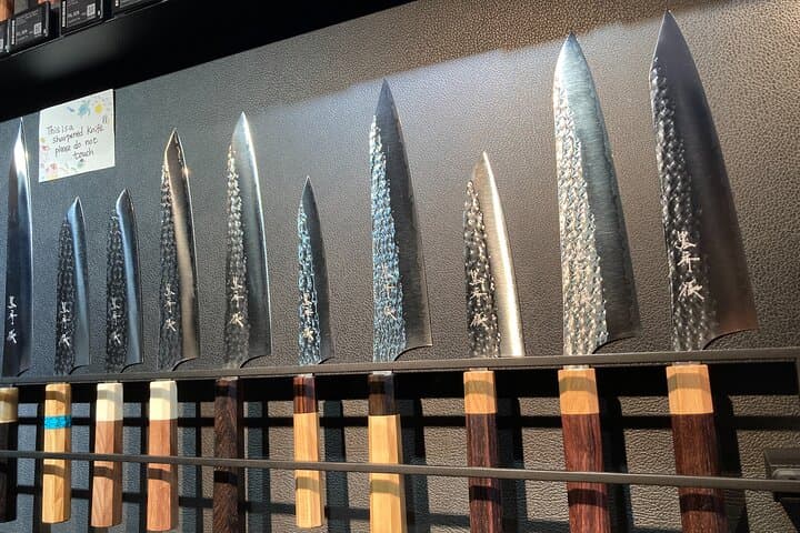 Tsukiji Fish Market Walking Tour with English Speaking Guide — photo 7