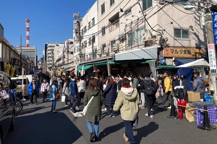 Tsukiji Fish Market Walking Tour with English Speaking Guide — photo 13