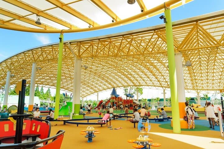Nagoya Nagashima Outlet Mall & Nabana no Sato Park Day Tour — photo 3