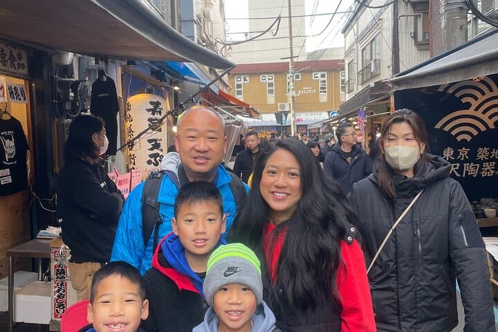 Tokyo Tsukiji Fish Market Private Food Tour — photo 14