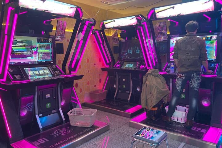 Tokyo Akihabara Anime Manga Video Games and Maid Cafe Tour — photo 18