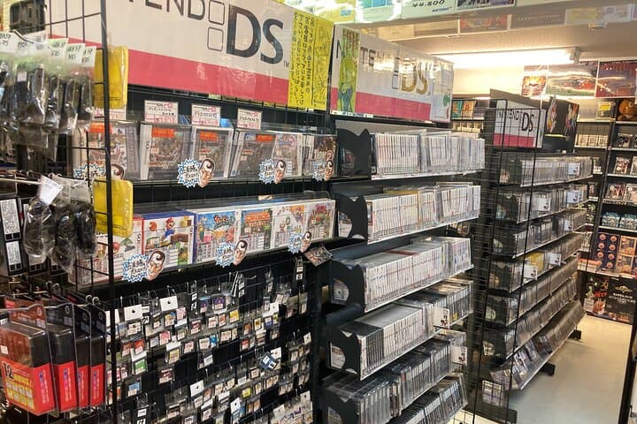 Tokyo Akihabara Anime Manga Video Games and Maid Cafe Tour — photo 16