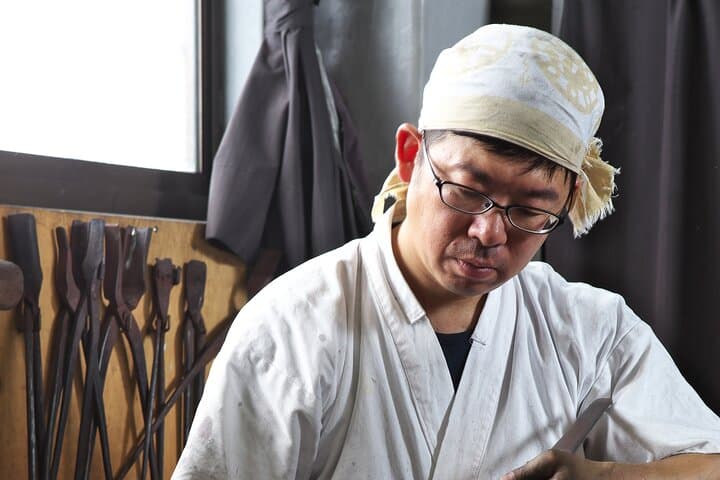 Himeji Castle Tour and Sword Smithing Observation — photo 9