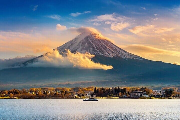 From Tokyo Private Trip to Mount Fuji and Lake Kawaguchi — photo 1